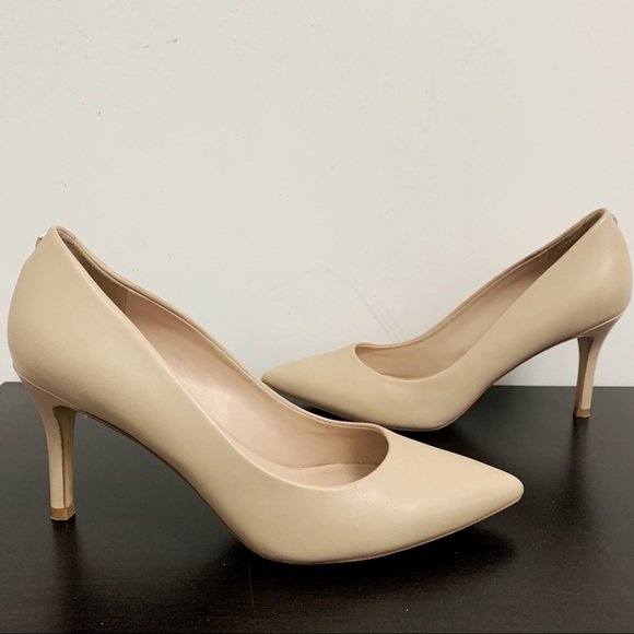 Aldo Nude Heels - Picture 5 of 12